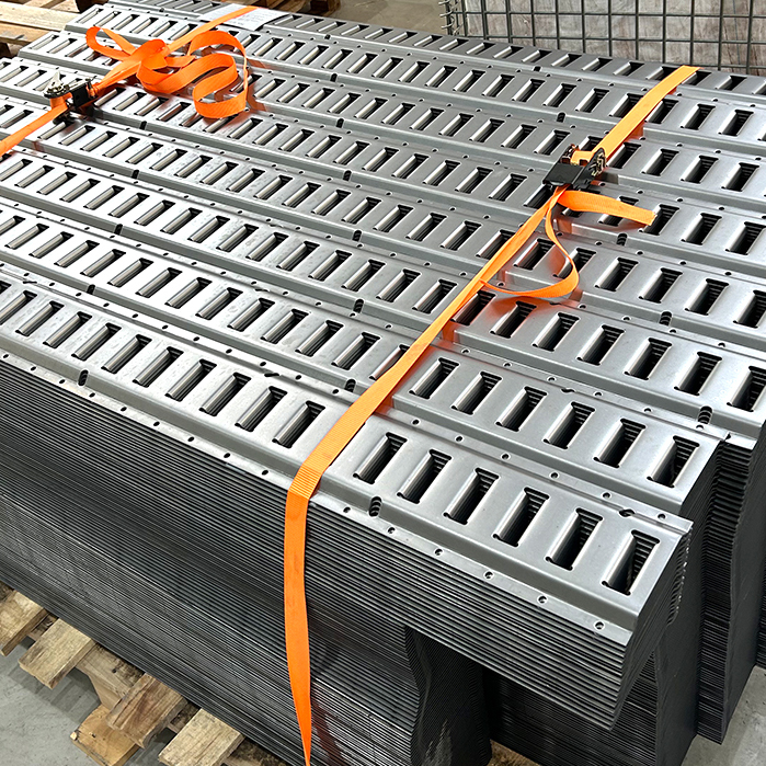 E-Track-system slipper løs logistikkkraft