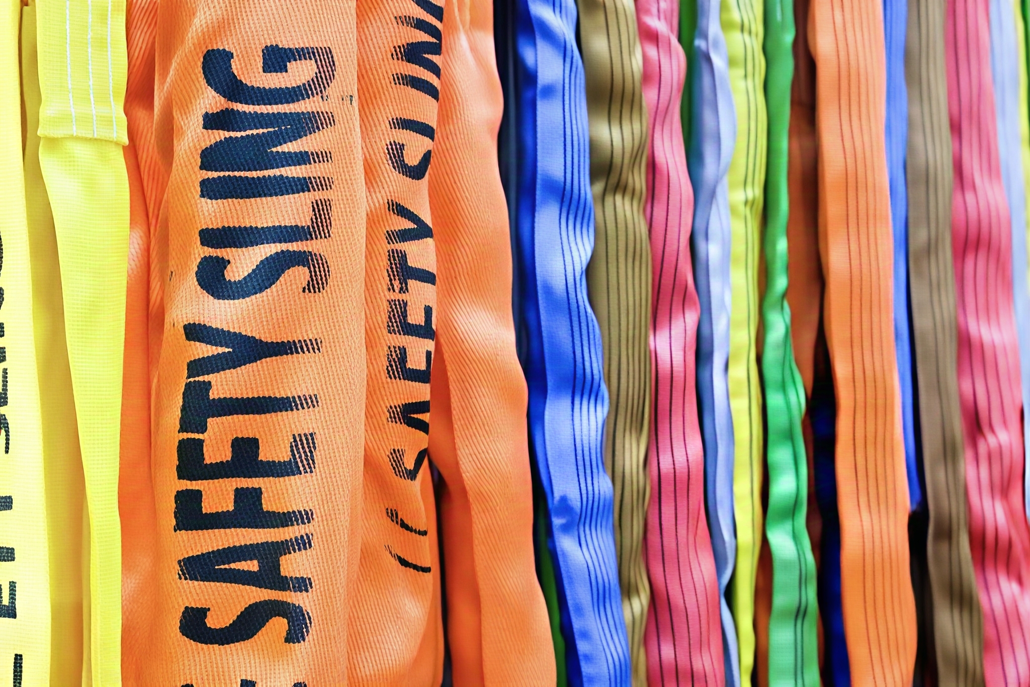 Round Sling vs. Flat Webbing Sling: Din ultimate guide til løfteffektivitet og sikkerhet
